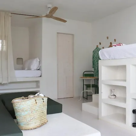 La Pandilla Ibiza بيت شباب Sant Francesc de s'Estany